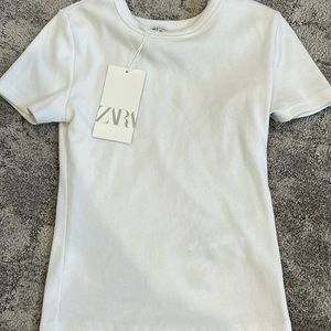 Ribbed white t shirt
